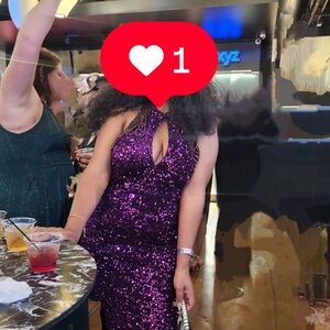 I am selling this cute dress from SHEIN, which I have only worn once.